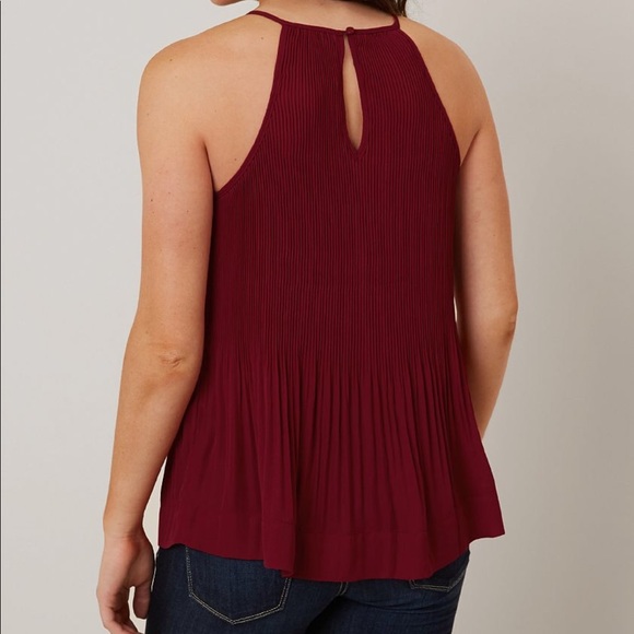 BKE Red Pleated Tank - Picture 4 of 4